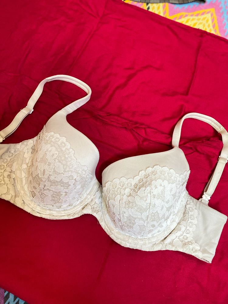 Victoria Secret Wired Padded Bra