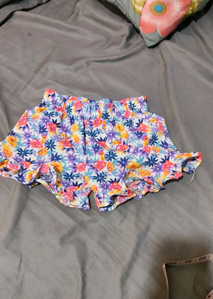 New Flower Print Short For 2-4 Year Old