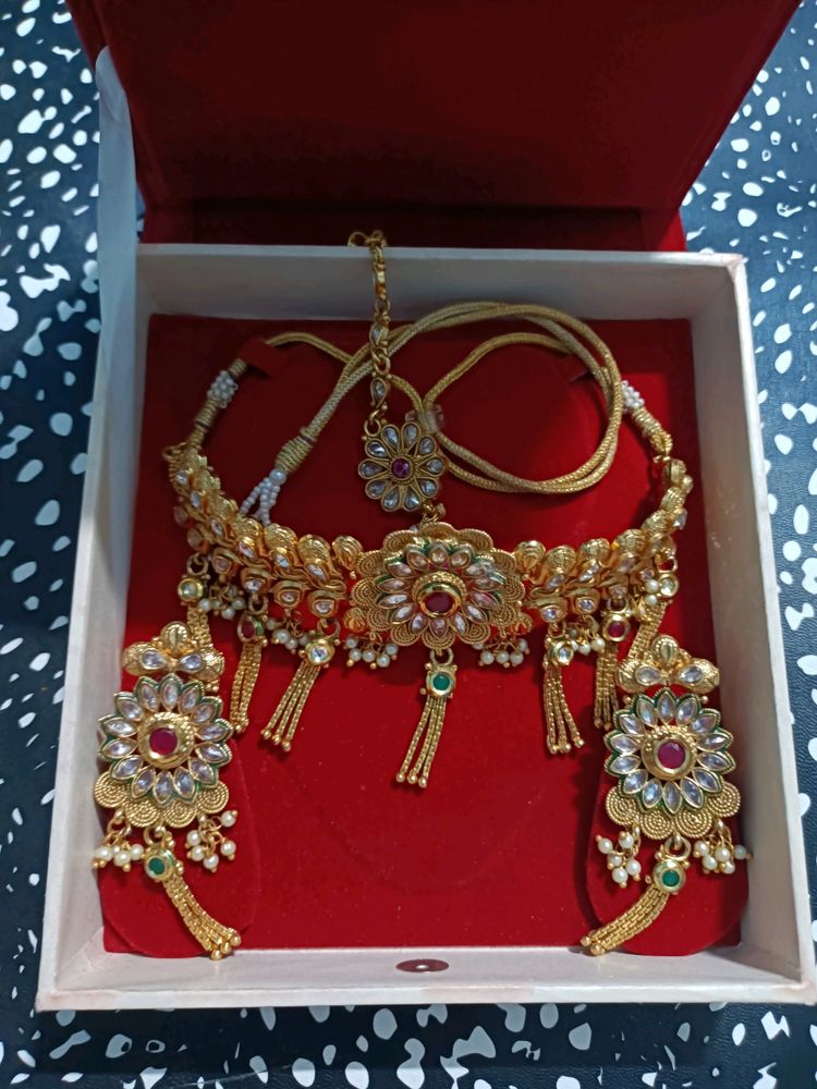 Necklace Set