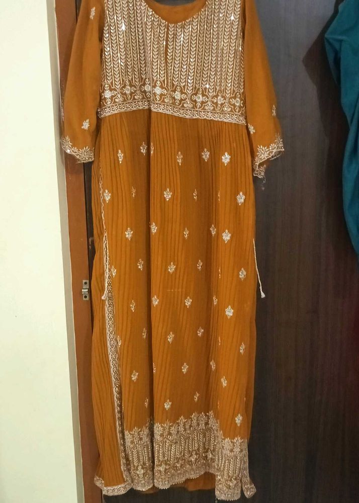 Nice Kurta Set ...Used Once .Only