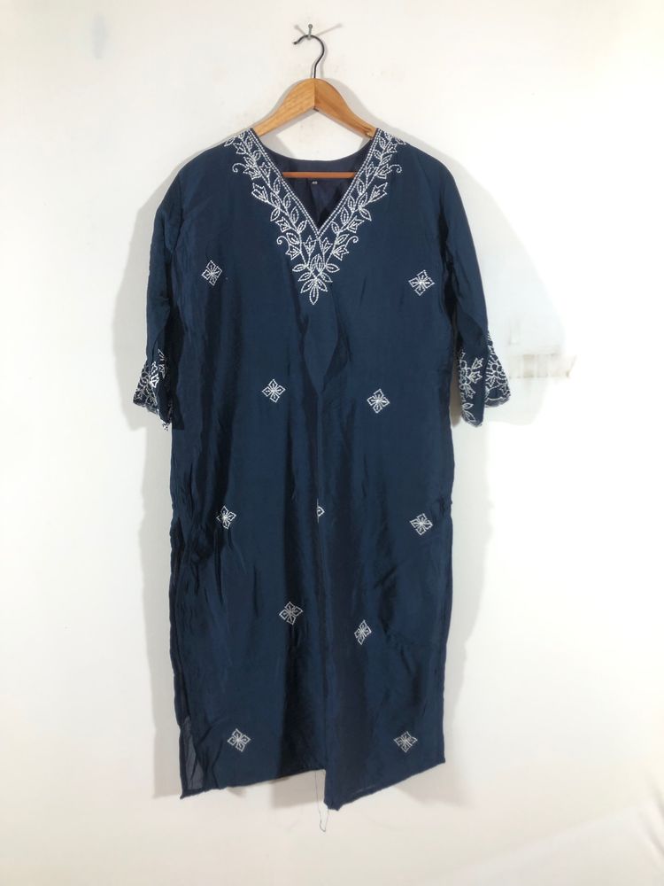 Elegant Navy Blue Emboridered Kurta