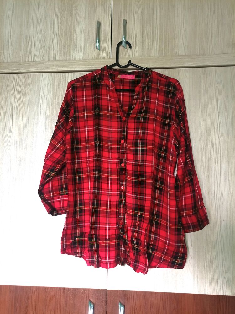 Rayon black and red shirt for women