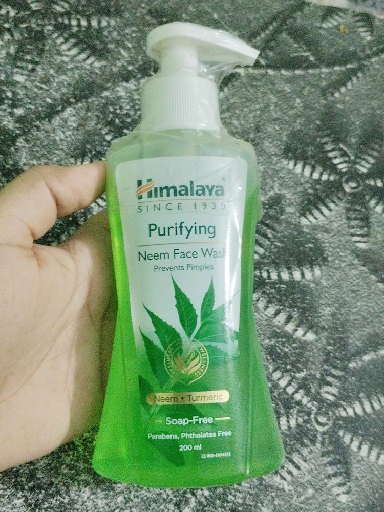 New Pinple Clearing Himalya Face Wash