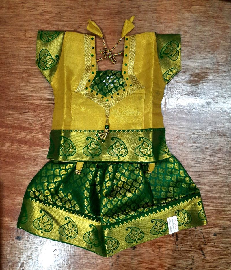 Pattu Pavadai/ Lehanga Jacket