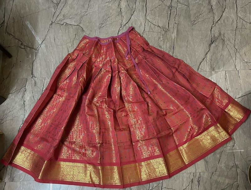 Beautiful Red Lehenga/Pattu Pavadai/ Parikini