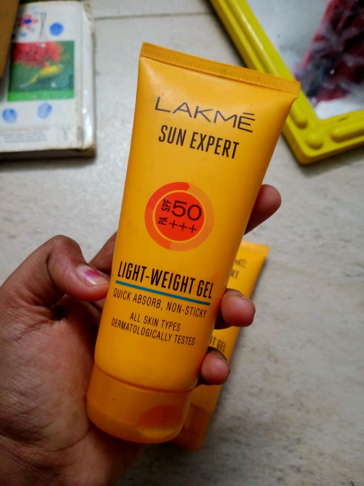 Lakme Sun Expert Light_Water Gel