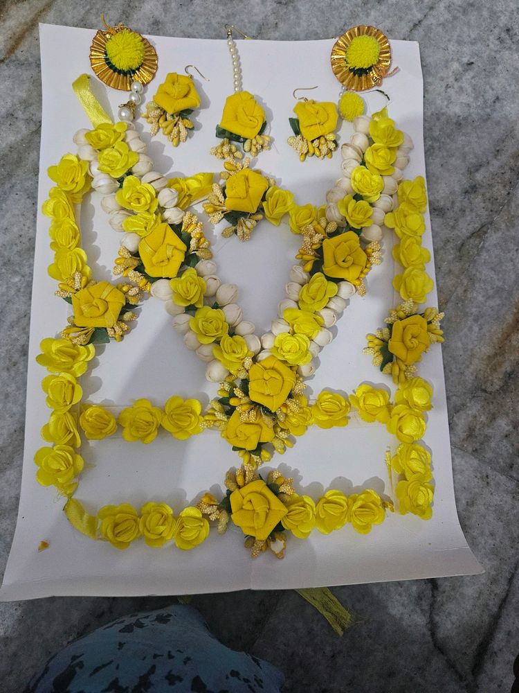 Haldi Flower Jewellery Set