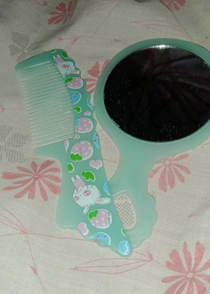 Makeup Mirror,comb,flower Clip