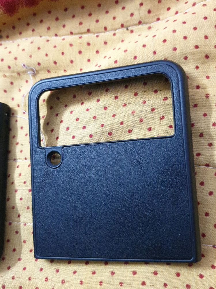 Samsung Flip 4 Pouch