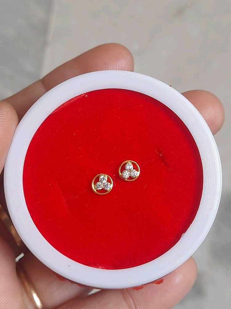 Beautiful New Shaining Stone Studs