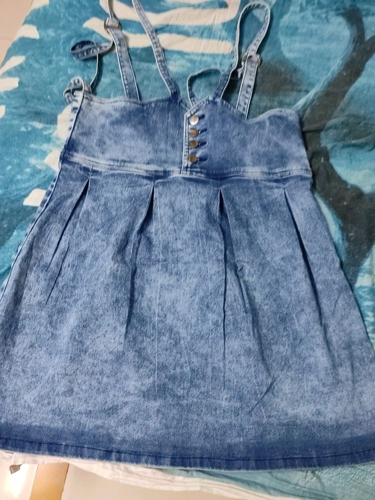 SHORT DENIM DRESS CUM DUNGAREE SKIRT