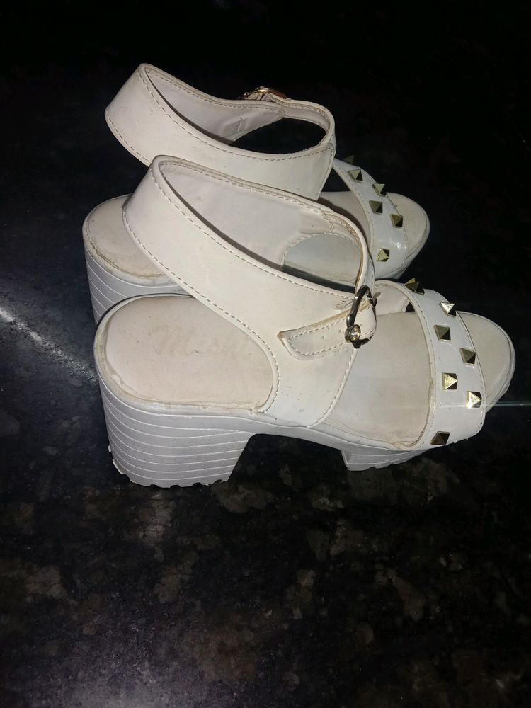 White Wedges