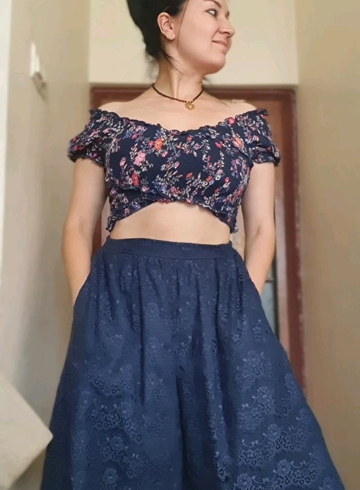 Trends Off shoulder Crop Top