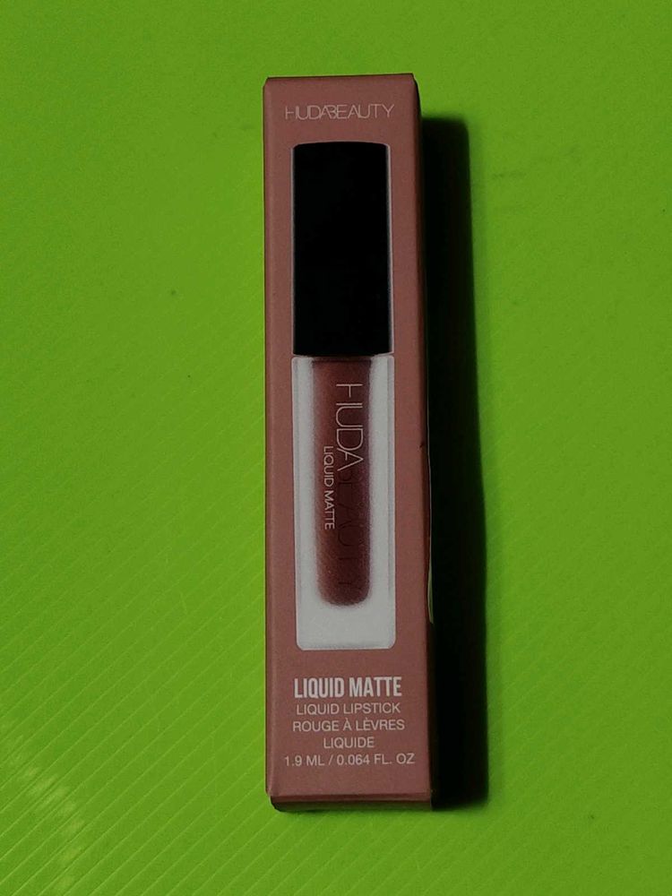 Huda Beauty Liquid Matte Lipstick