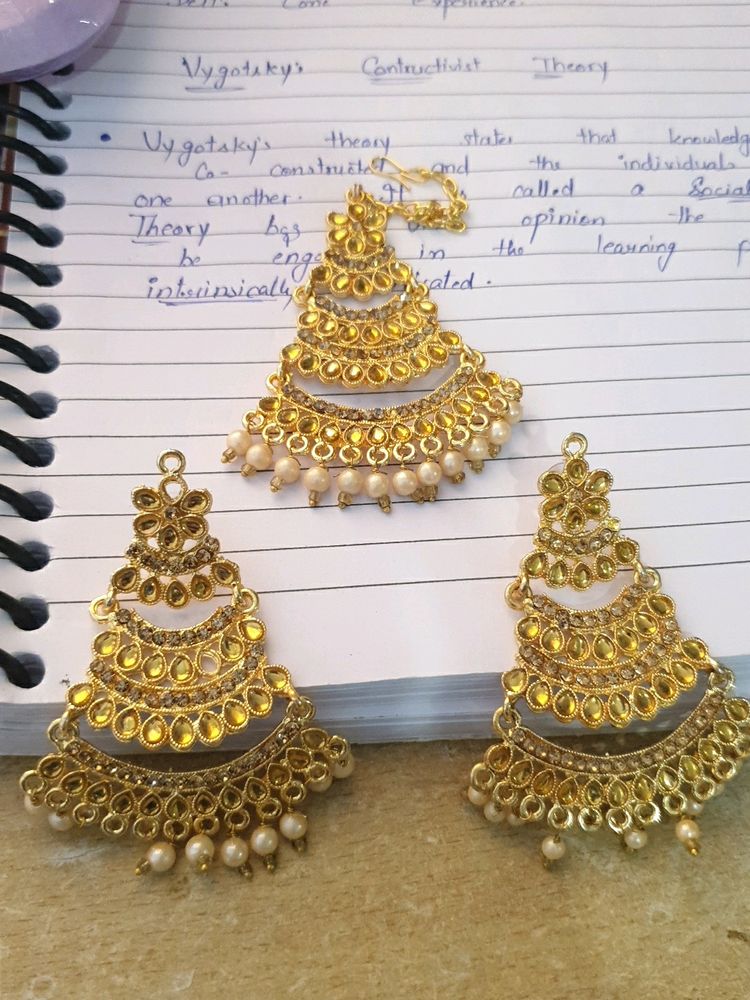 PUNJAB DI JATTI  MANG TIKA AND EARING SET