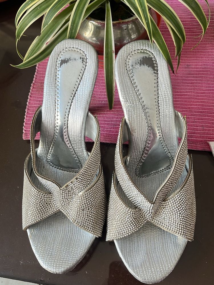 SILVER HEELS