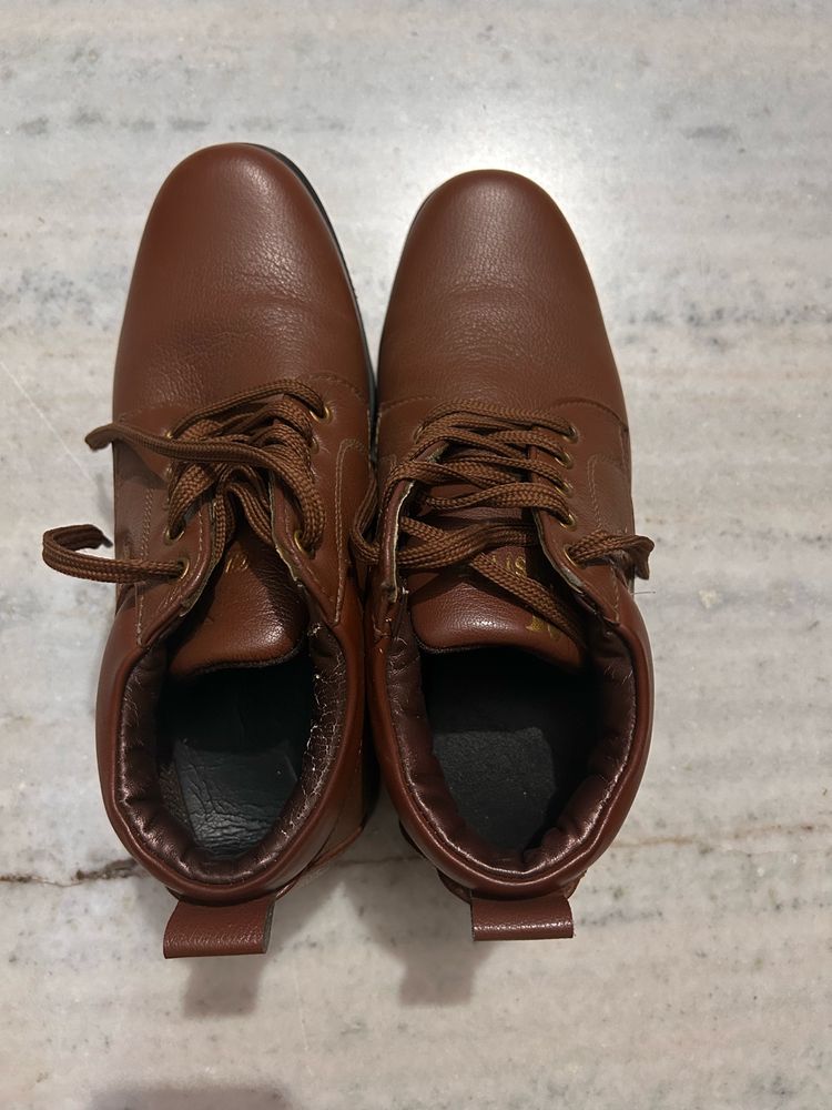 Men Trendy Brown Color Top Rise Shoe