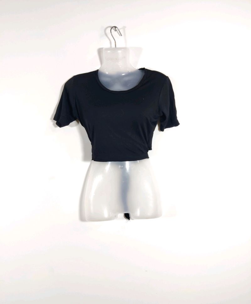 Black Plain Casual Crop Top (Women)