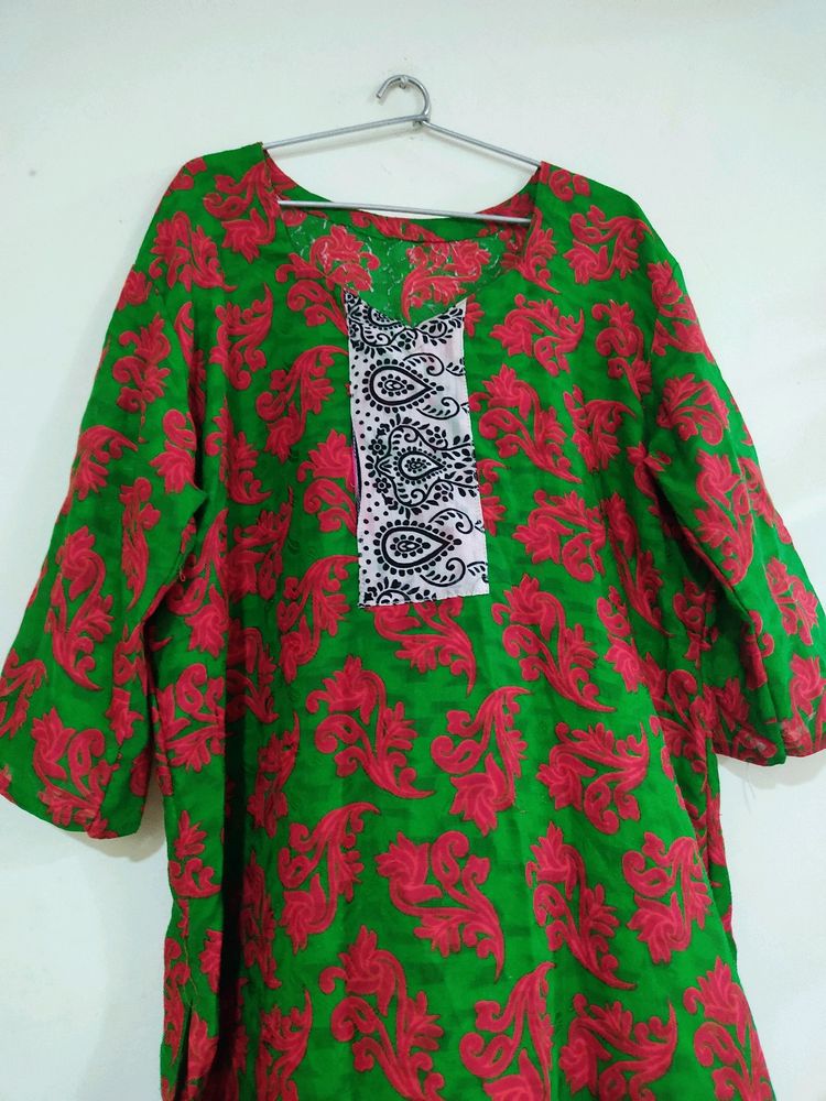 Green W Red Printed Kurti