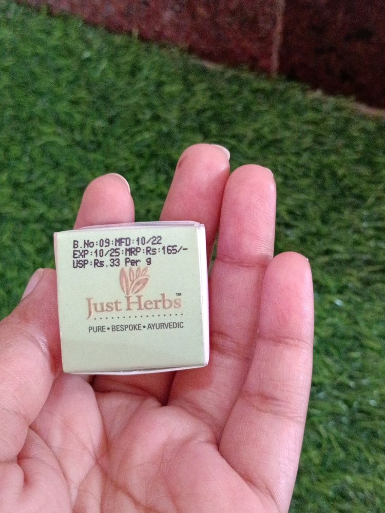 Just Herbs Lip Scrub