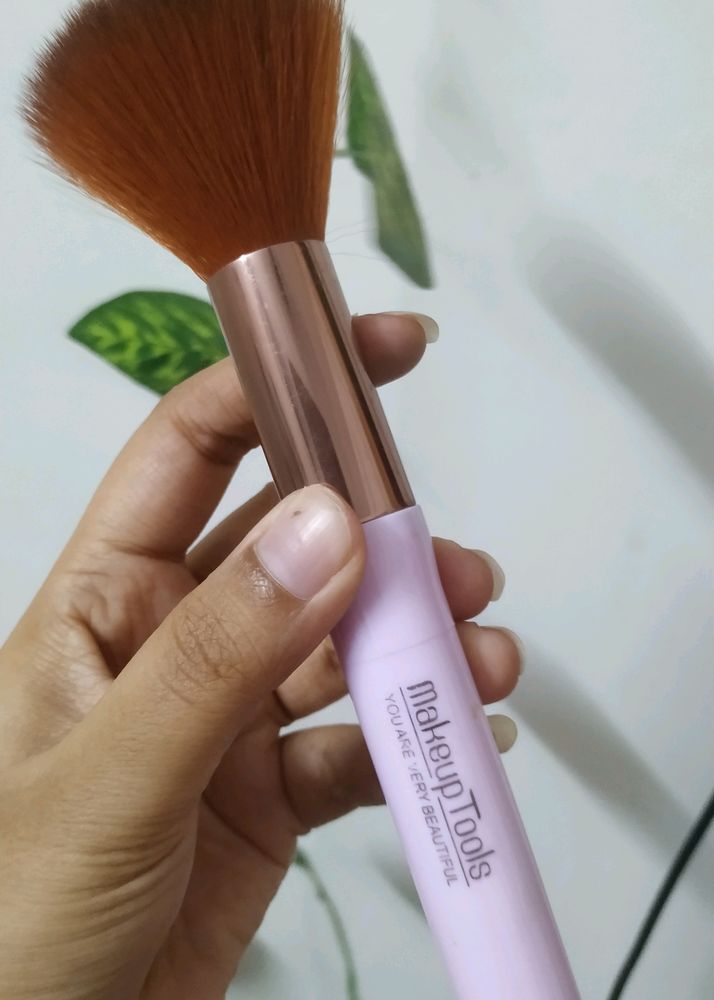 Fluffy Make-up Brush