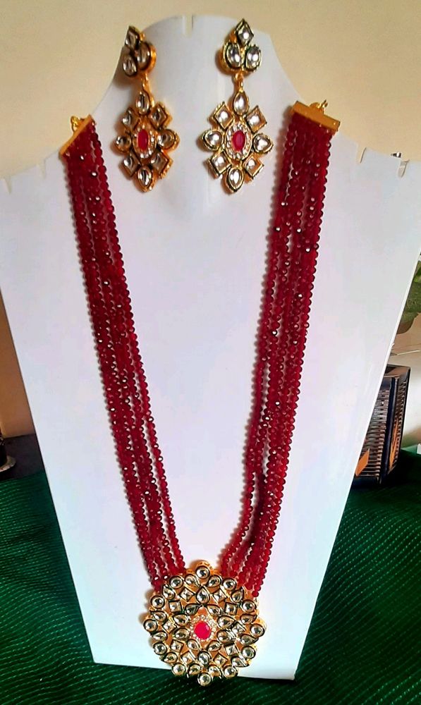 Beautiful crystals mala with wonderful locker and earrings....Awsm quality 👌 ❤ 😍 my hand made jewellery collection 😍