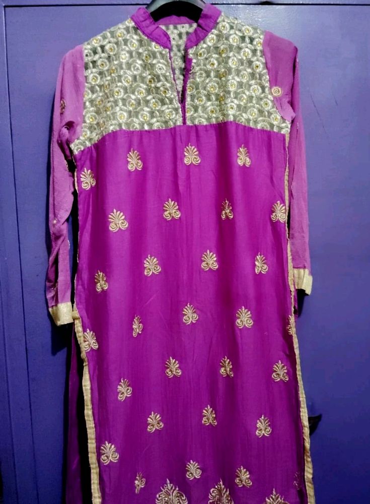 Beautiful Kurta Set.. Size Issue So I Want To Sell