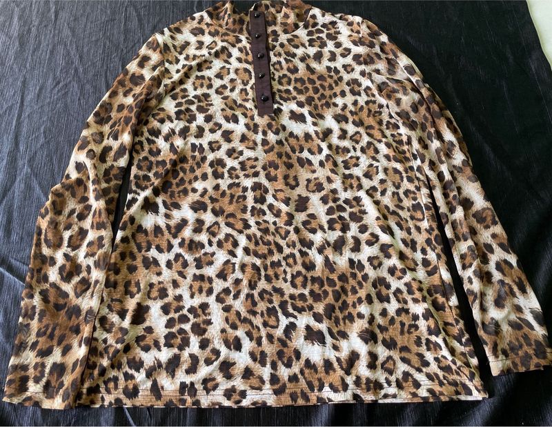 Tiger Print Full Sleeve Top