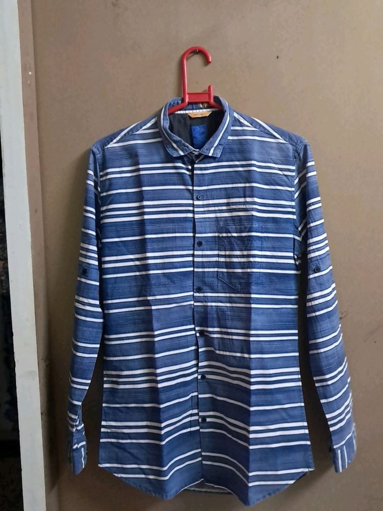 Mens Blue N White Stripped Shirt.