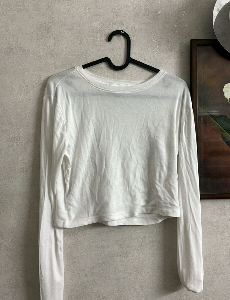 White  Full sleeves Crop Top