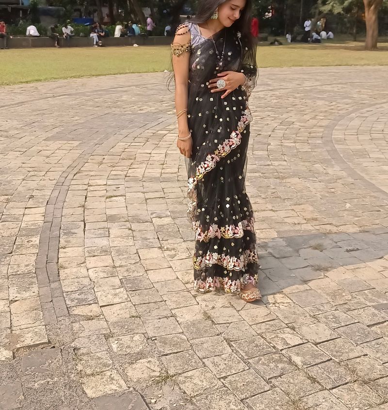 Black Saree With Contrast White Blouse