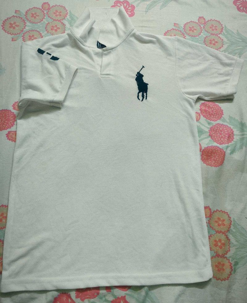 Polo. T Shirt