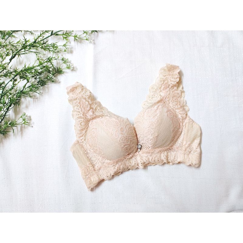 Nude Lace padded High Quality Bra totally like new