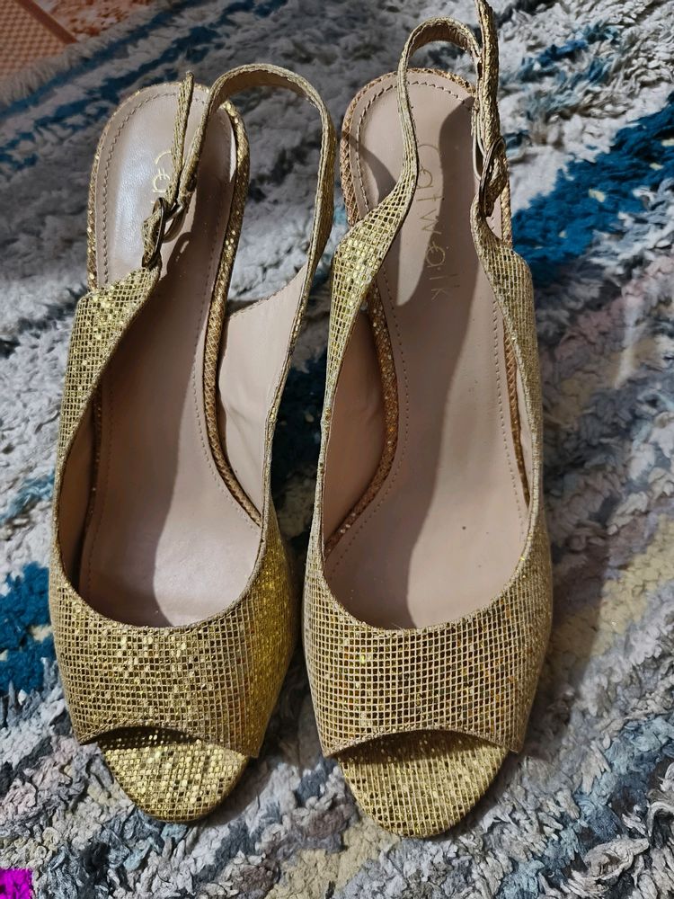 Catwalk Party Wear Golden Heels