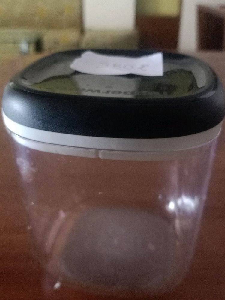 Tupperware Container