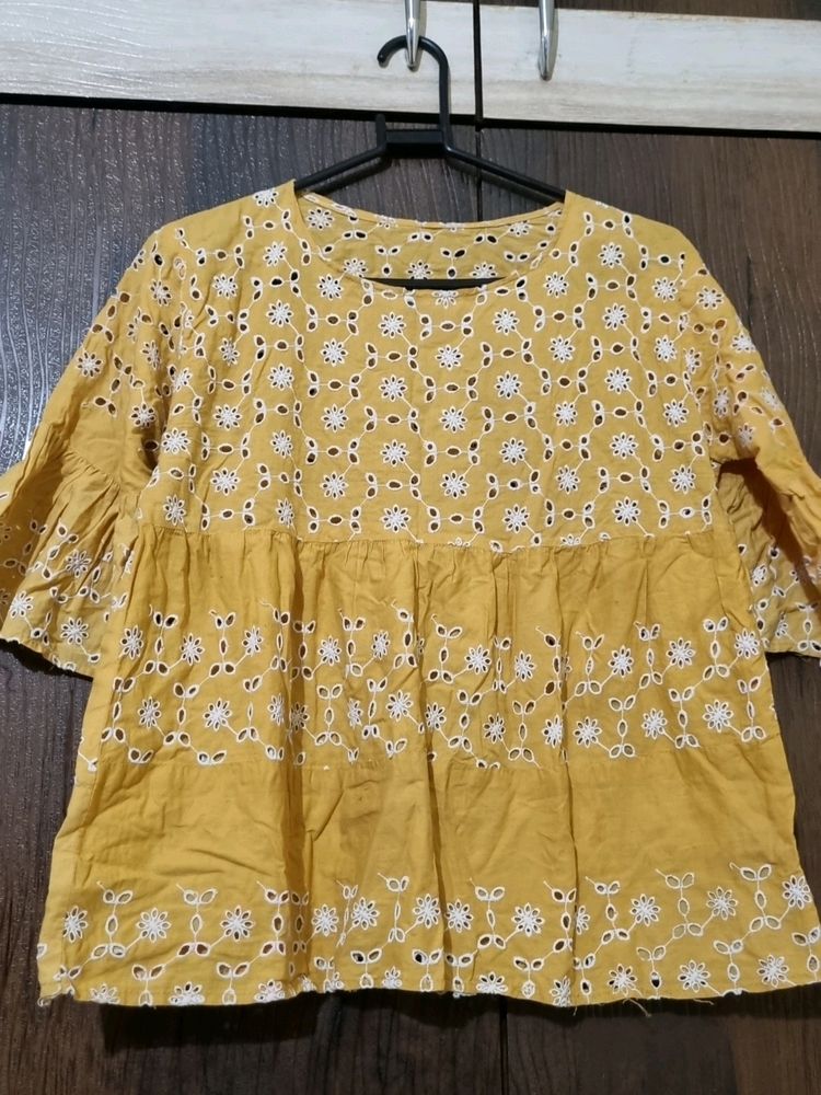 🌻EMBROIDERED YELLOW TUNIC TOP 🌟🐤