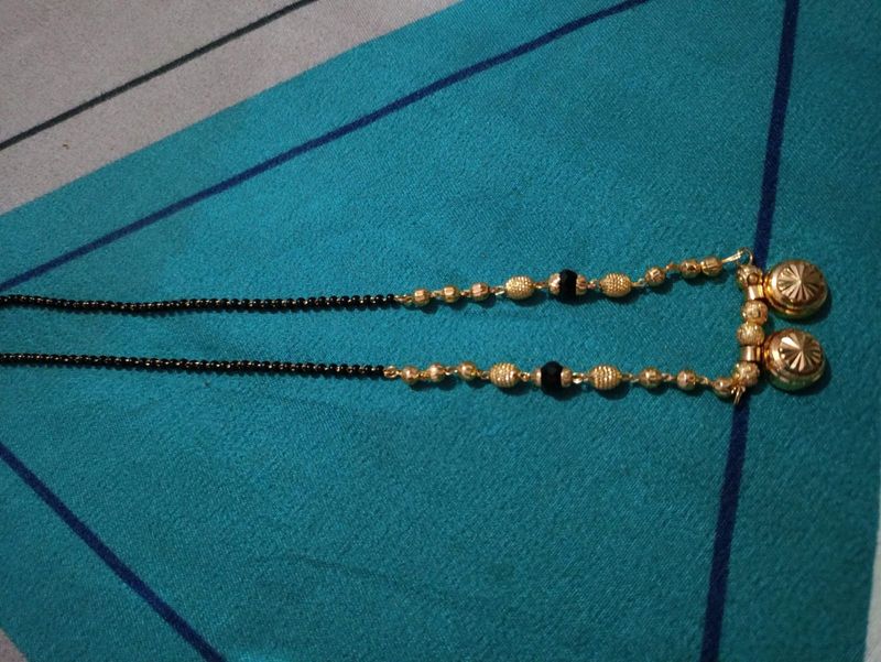 New Mangalsutar With Gold Cover