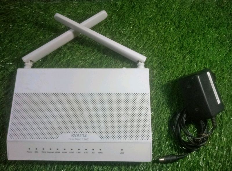 VDSL2 11AC Dual Band WiFi Router