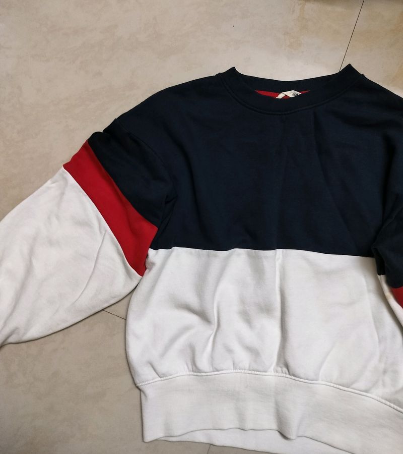 H&M Oversized Cropped Sweatshirt