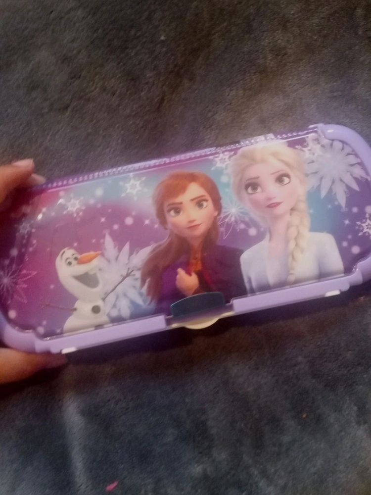 #NEW Frozen PENCIL BOX