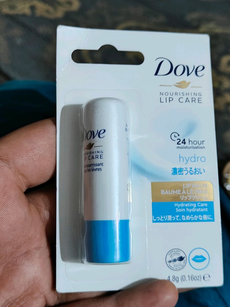 DOVE  LIP CARE