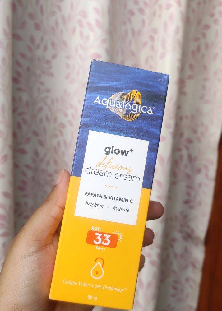 Aqualogica Glow+ Dream Cream
