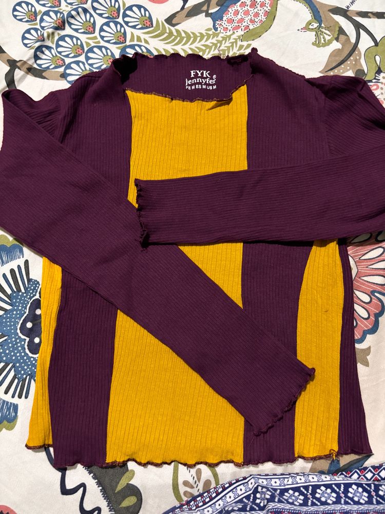 Full Sleeves Top With Gryffindor Combination