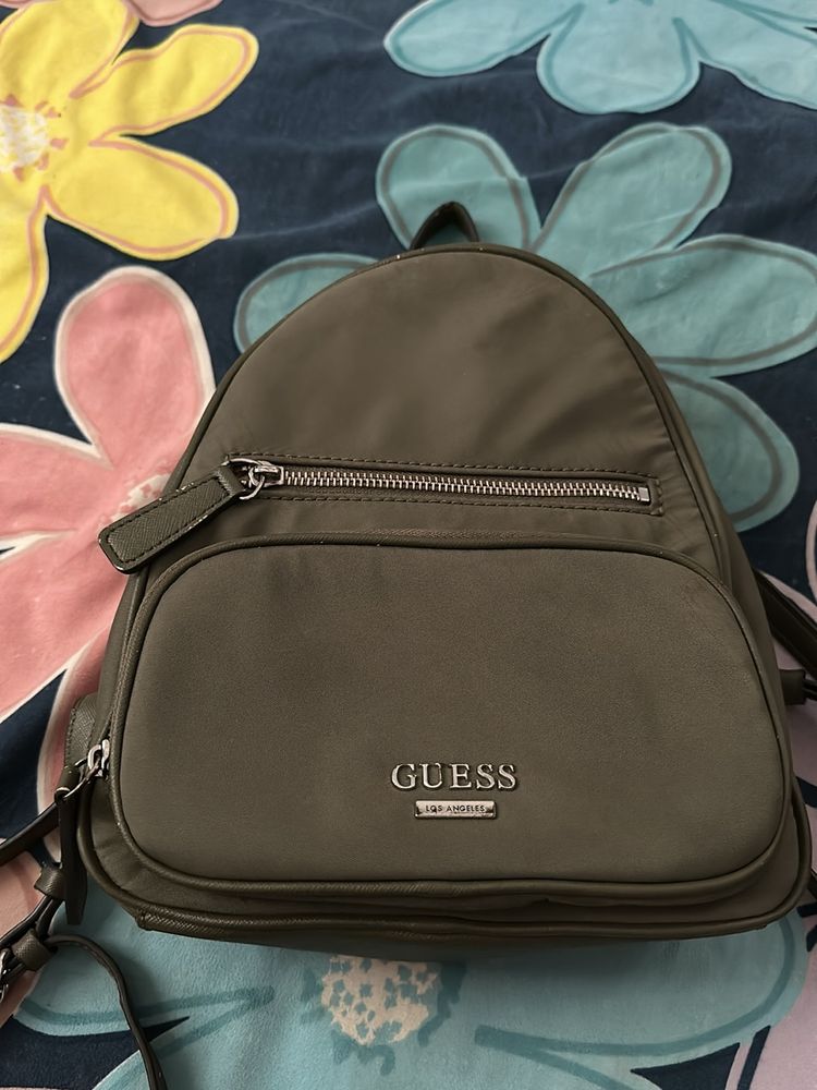 Guess Small Bagpack