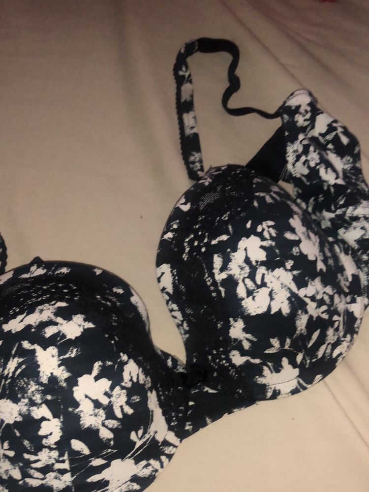 M&S Brand New Bra 32D