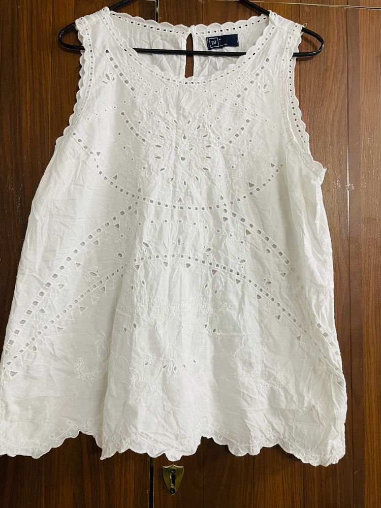 Gap Women White Sleeveless Top