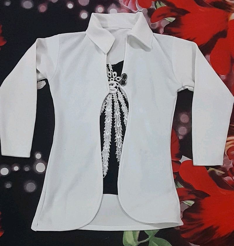 Women White Stretchable Top