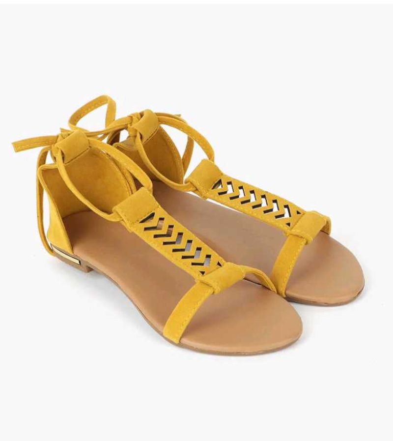 Yellow Galidator Sandals 🌻