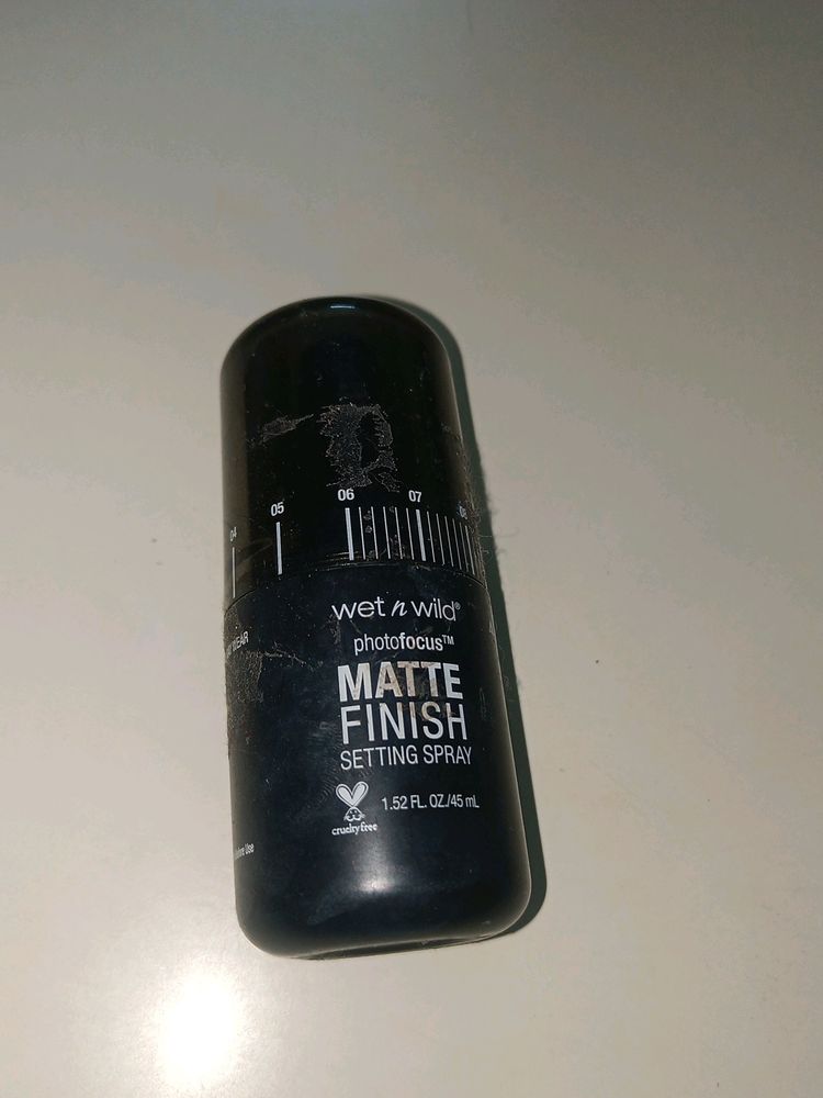 Wet N Wild  Matte Finish Setting Spray