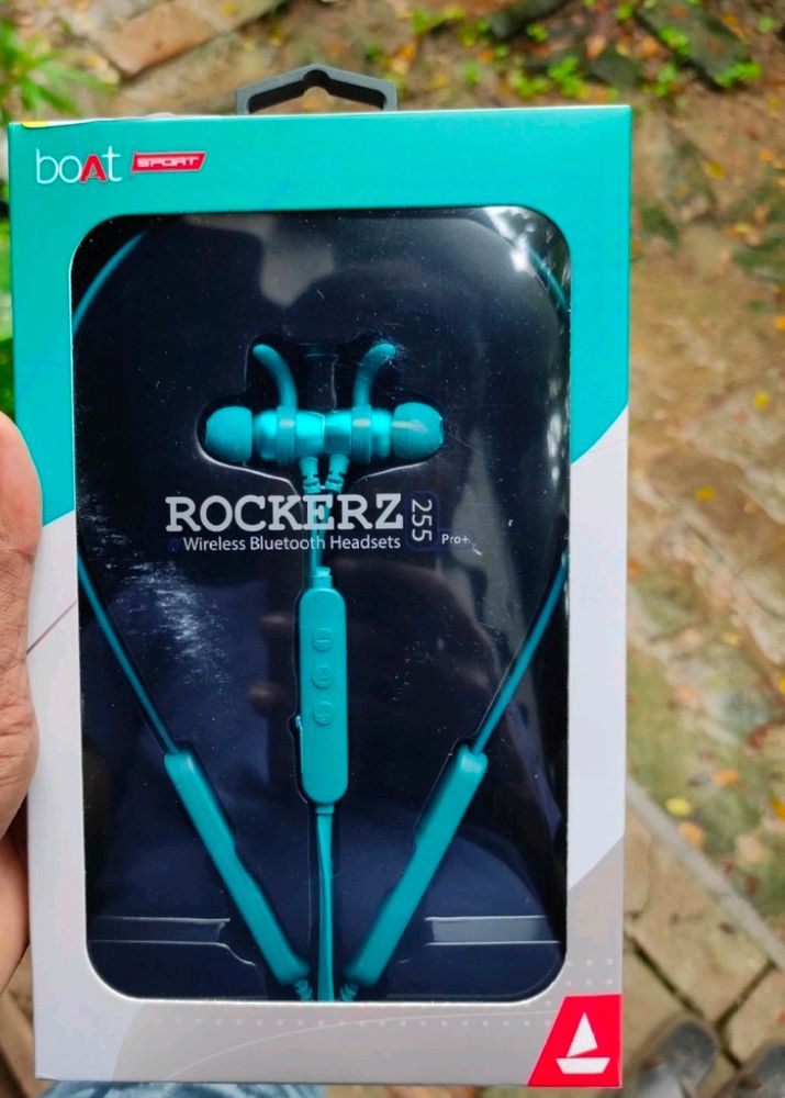 Boat Rockerz 255 Pro Plus Wireless BluetoothHeadst